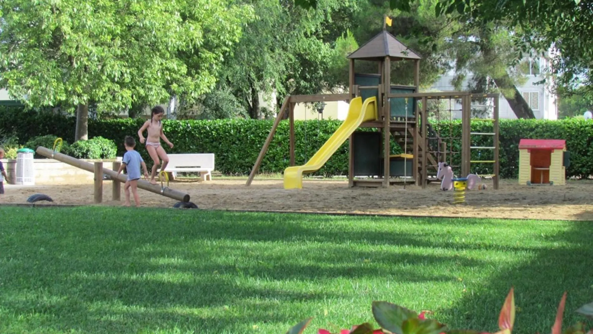 Flat In A Residence With Pools And Tennis Courts 比比翁 公寓