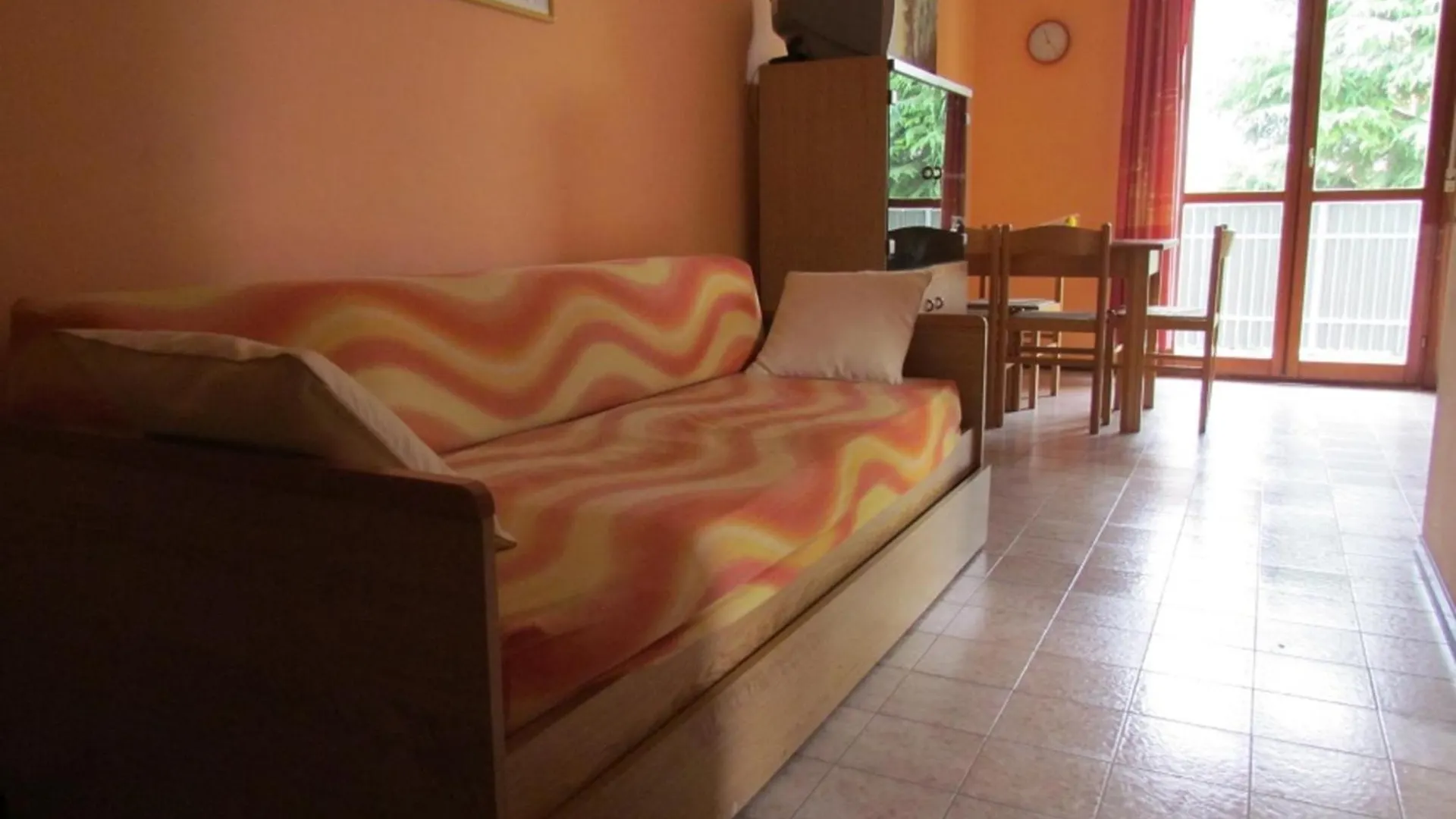 Flat In A Residence With Pools And Tennis Courts ビビオーネ