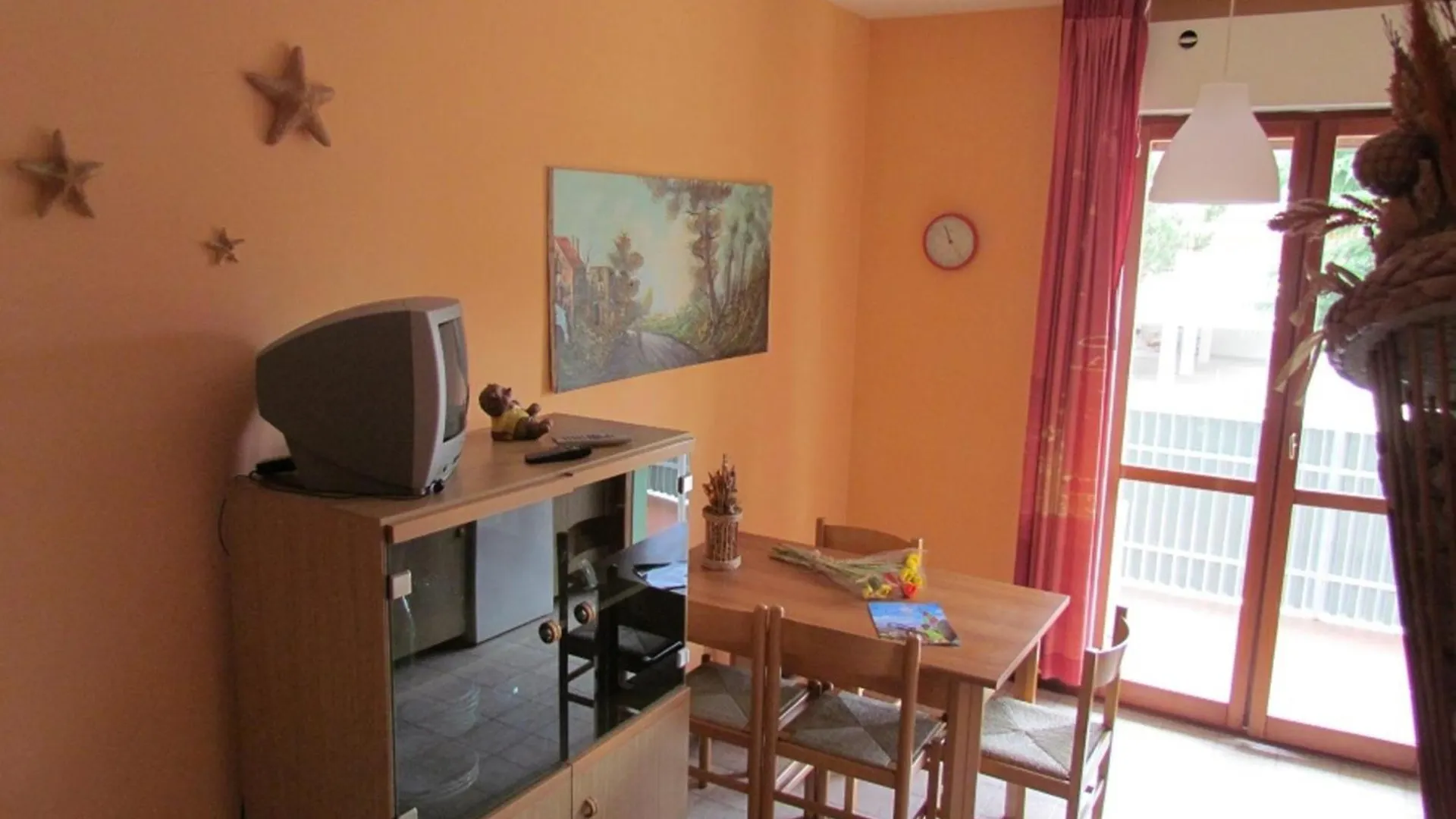 Flat In A Residence With Pools And Tennis Courts ビビオーネ