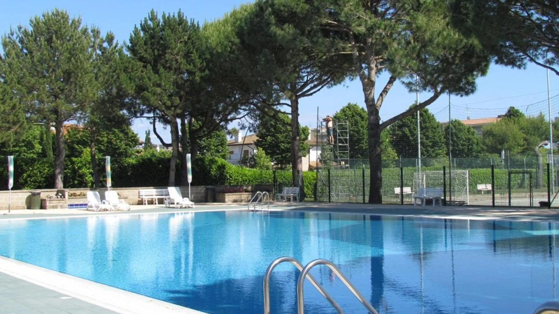 Flat In A Residence With Pools And Tennis Courts ビビオーネ イタリア